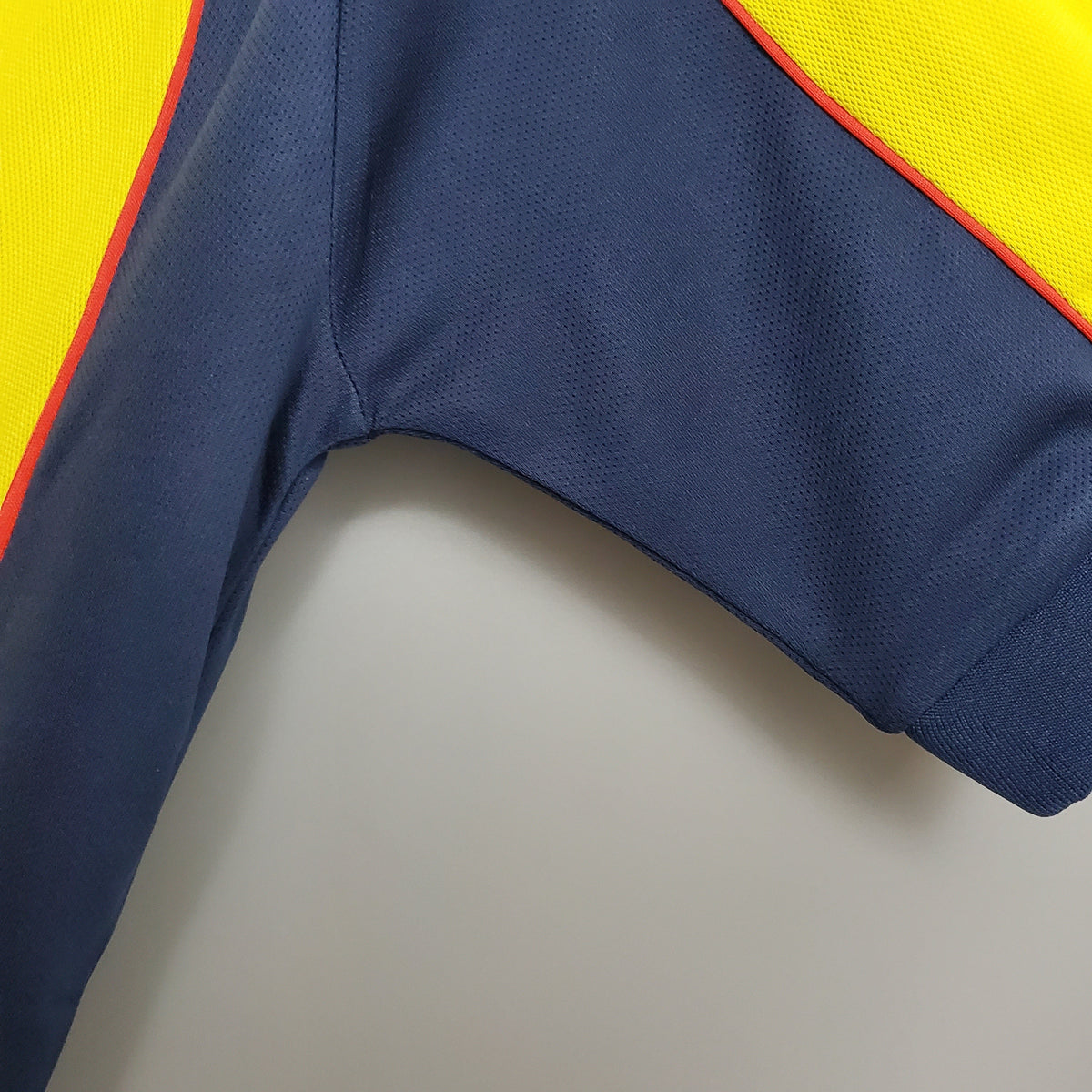 Retro Club America Jersey 2001-02 Home Yellow Football Kit product image 6