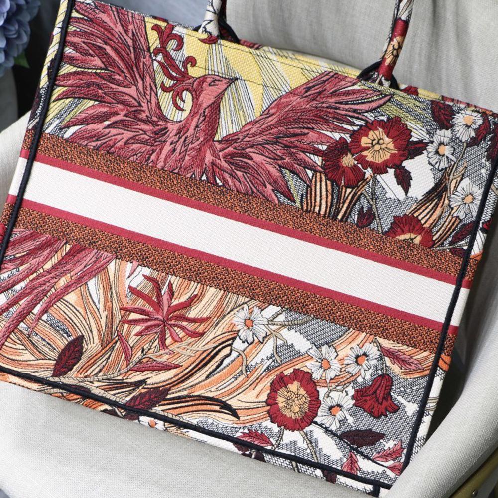 Dior Book Tote product image 3, provided for visual reference and product detail review