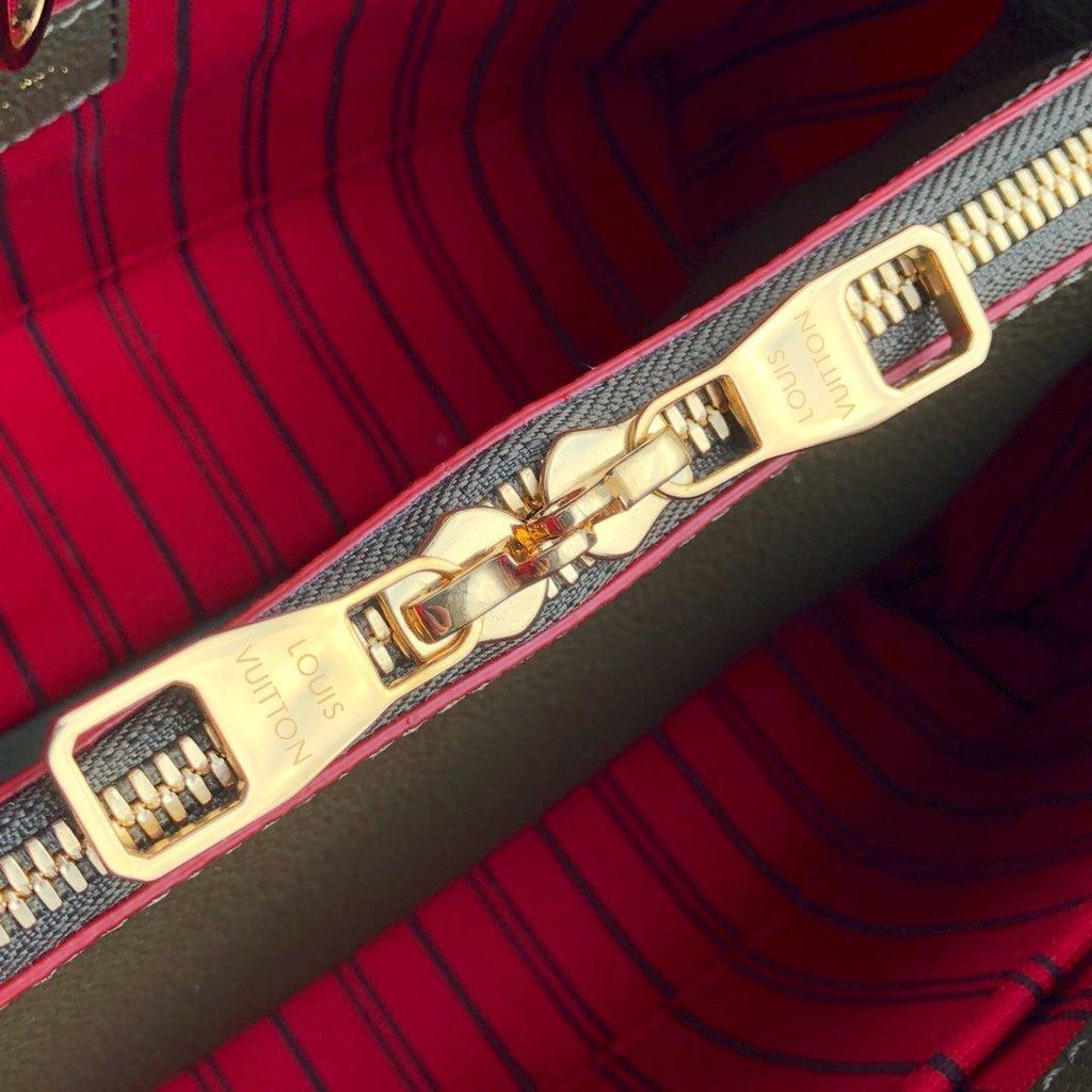 Louis Vuitton Montaigne MM Handbag product image 6, provided for visual reference and product detail review