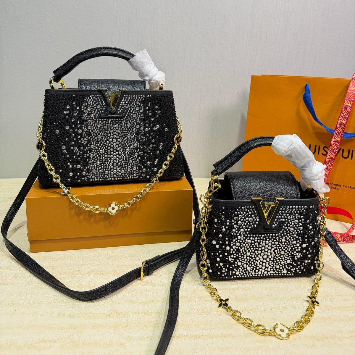 Serenityll 2001124 LV Bag product image 3, provided for visual reference and product detail review