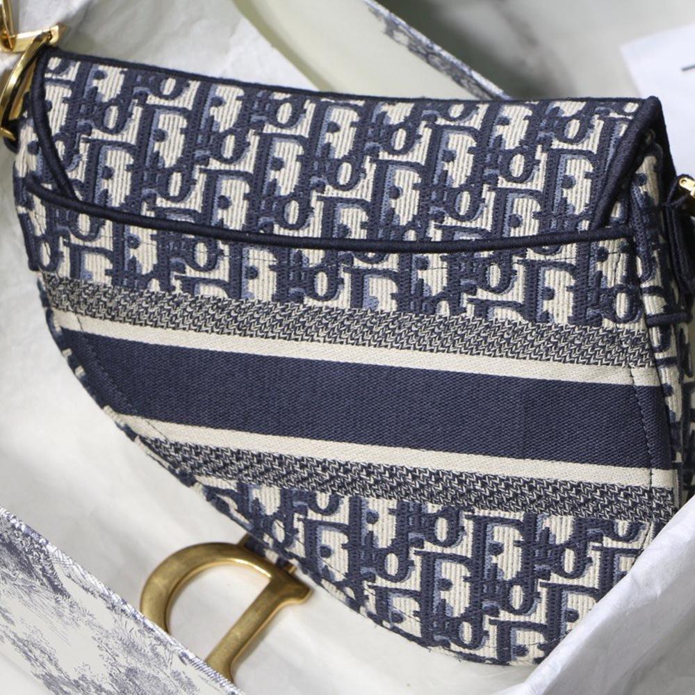 Dior Saddle Bag product image 4, provided for visual reference and product detail review