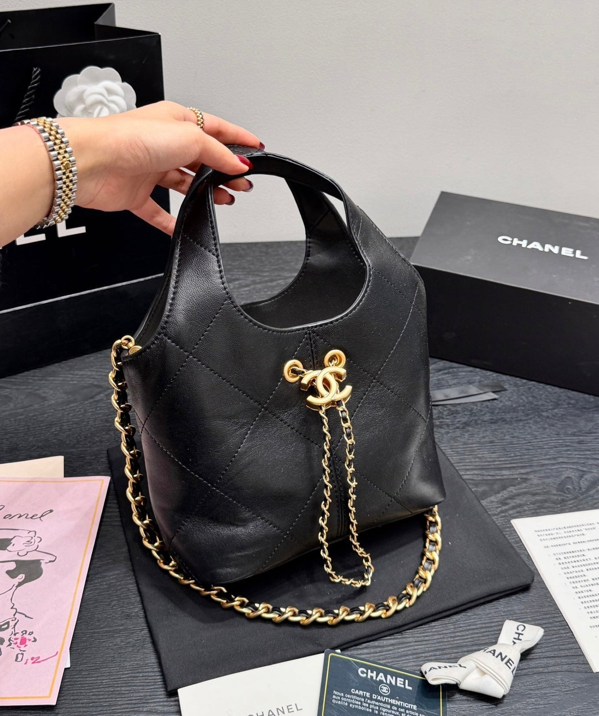 Serenityll 200107 Chanel Bag product image 2, provided for visual reference and product detail review