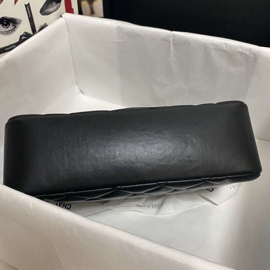Chanel Flap Bag Black product image 6, provided for visual reference and product detail review
