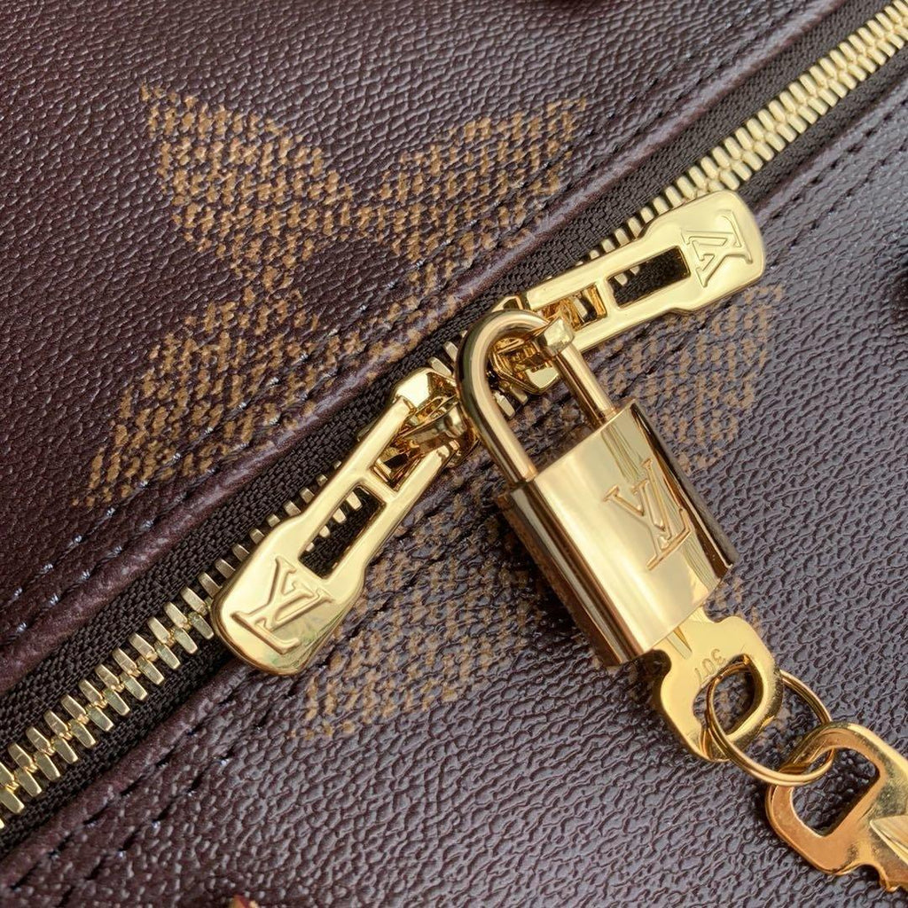 Louis Vuitton Giant Monogram Speedy Bag product image 7, provided for visual reference and product detail review