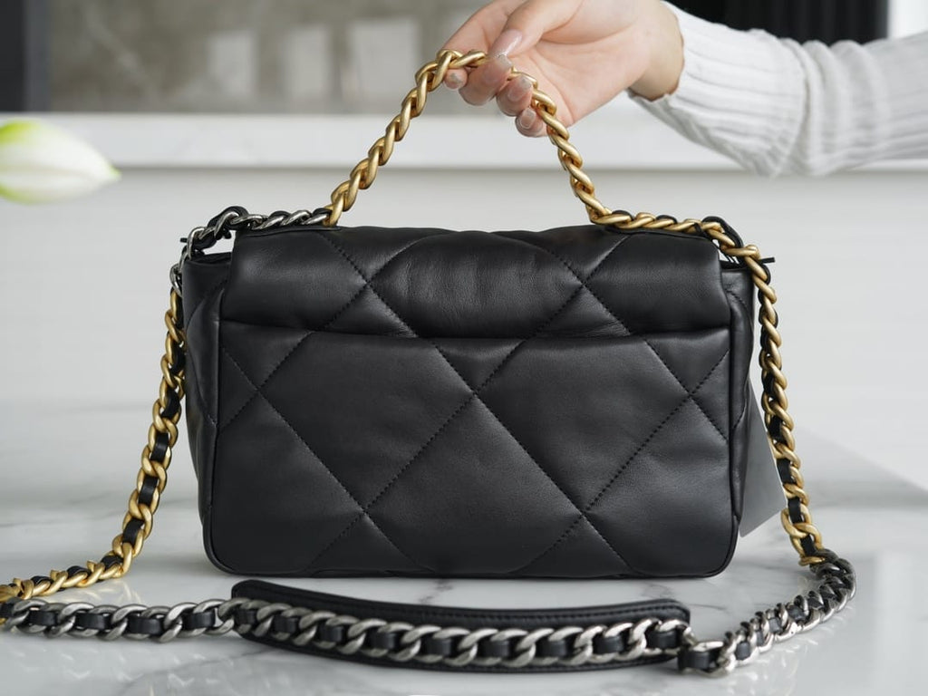 Chanel 19BAG AS1160 Black Gold Buckle Bag Small 26CM product image 5, provided for visual reference and product detail review