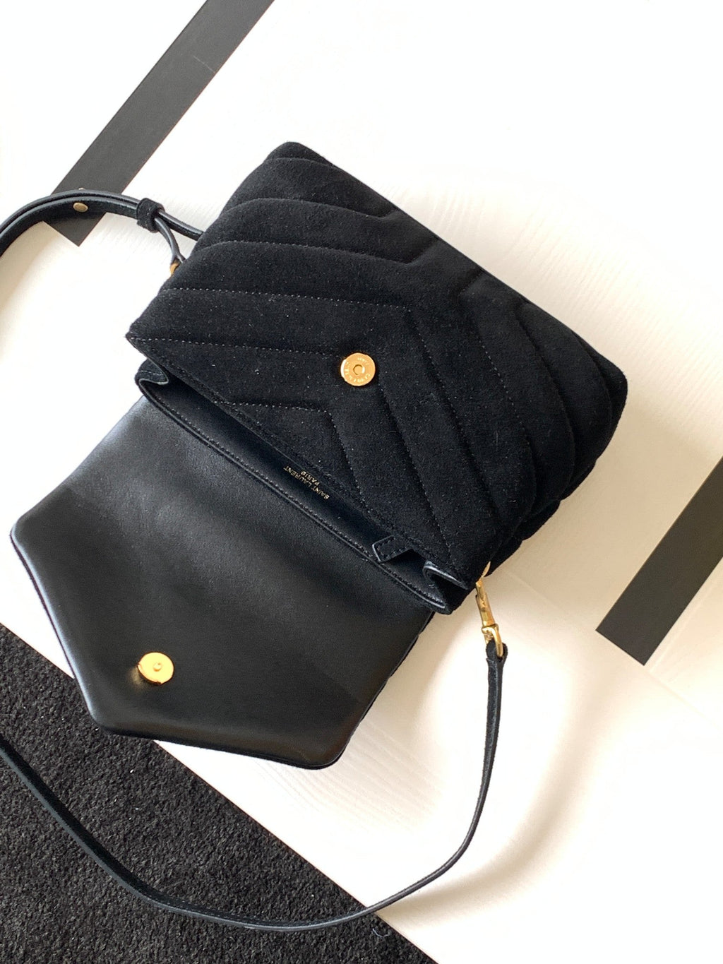 YSL Loulou 20 Black Velvet Shoulder Bag product image 3, provided for visual reference and product detail review