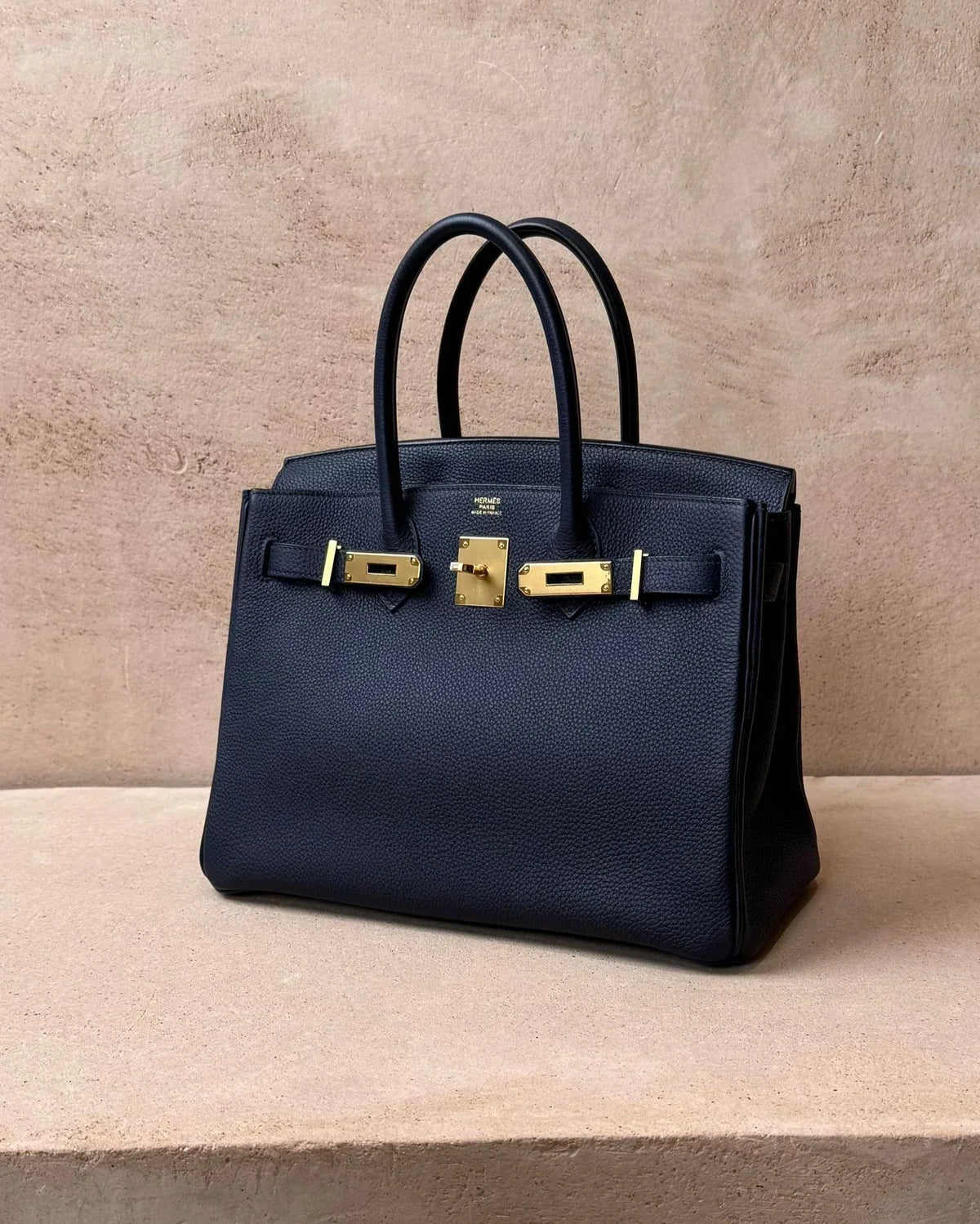 Hermès Birkin 30 Handbag product image 1, provided for visual reference and product detail review