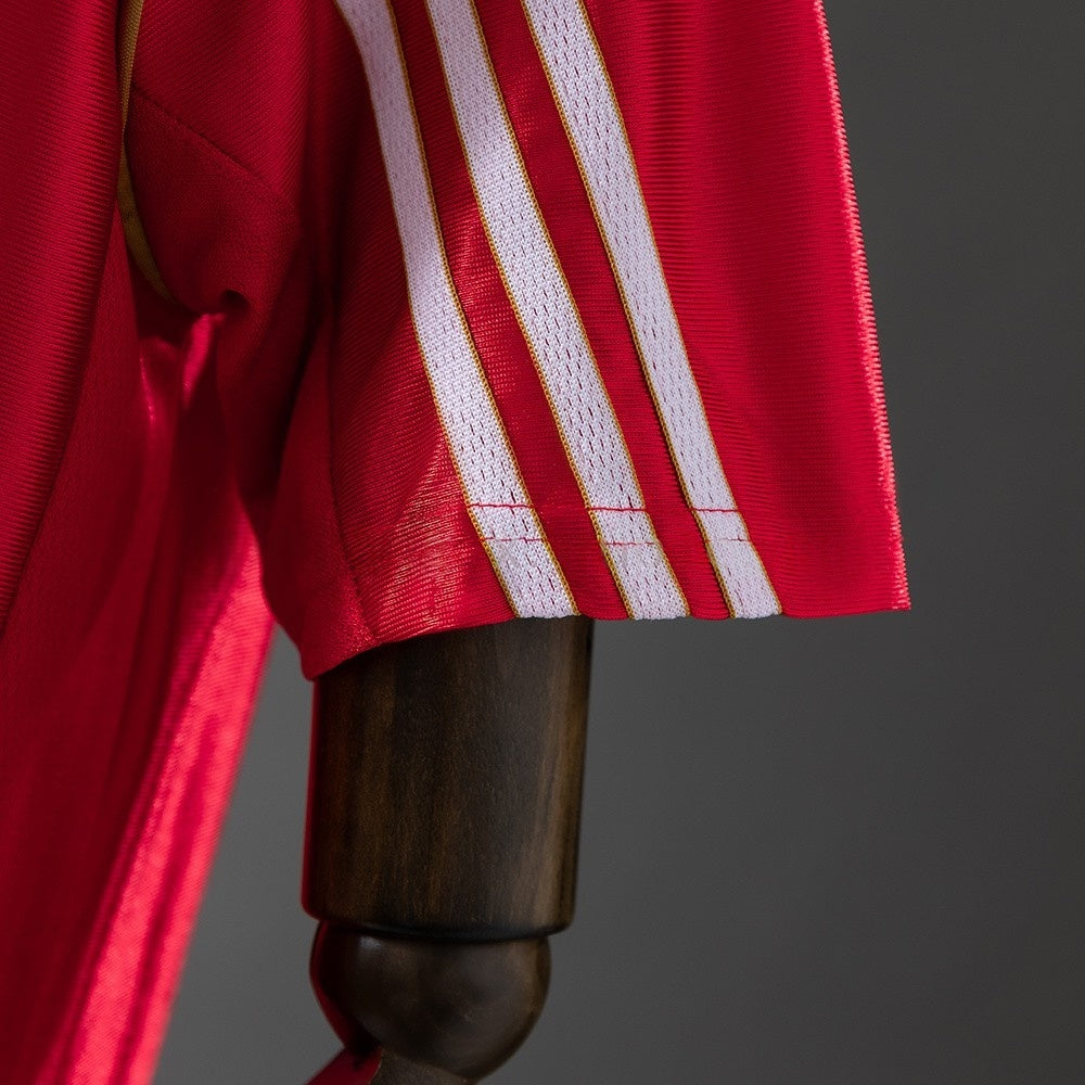 Benfica Jersey 1998-99 Home Retro Football Kit product image 3