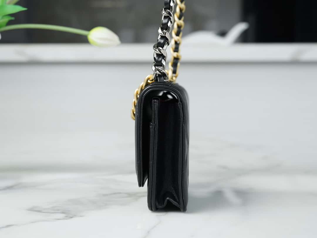 Chanel 19 WOC Wallet On Chain AP0957 Black Flap Bag product image 8, provided for visual reference and product detail review