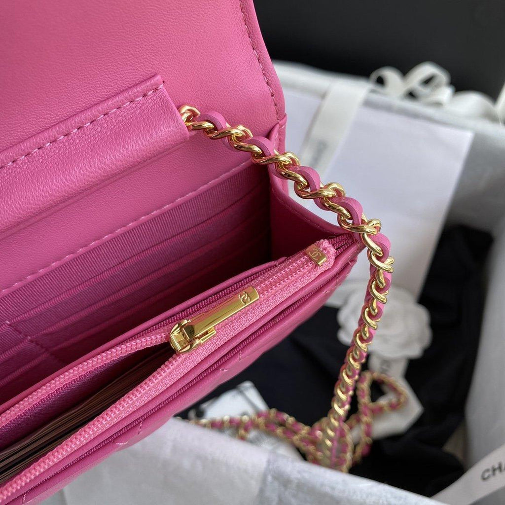 Chanel Wallet On Chain Pink product image 6, provided for visual reference and product detail review