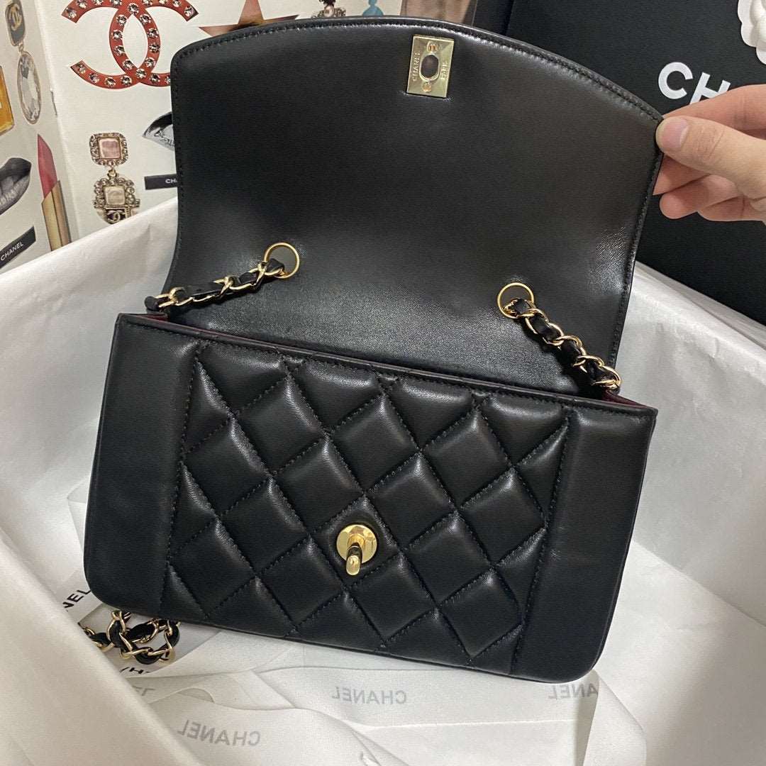 Chanel Flap Bag Black product image 5, provided for visual reference and product detail review