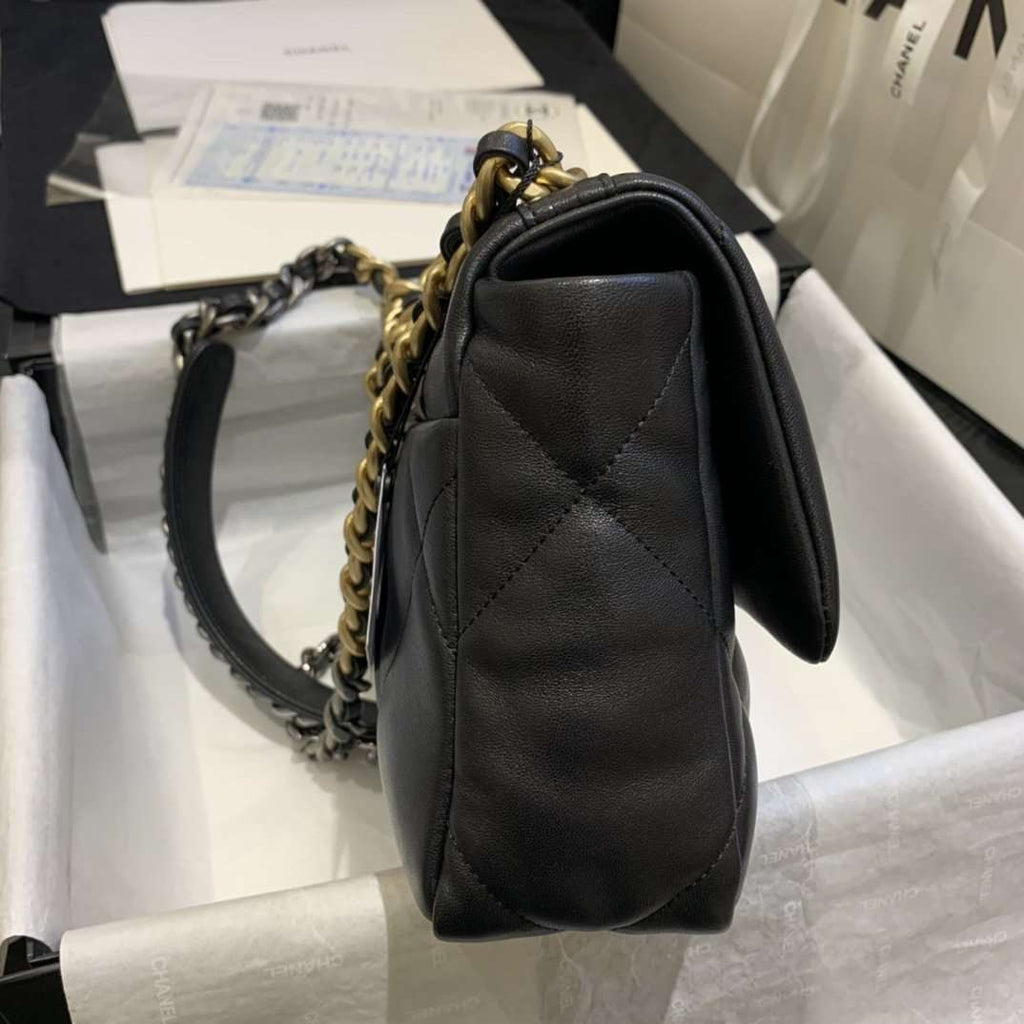 Chanel 19 Small Flap Bag Black product image 4, provided for visual reference and product detail review