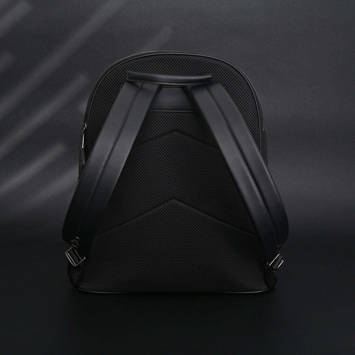 Coach West Backpack – Signature Canvas in Black/Grey - Black/Grey Monogram Pattern product image 7, provided for visual