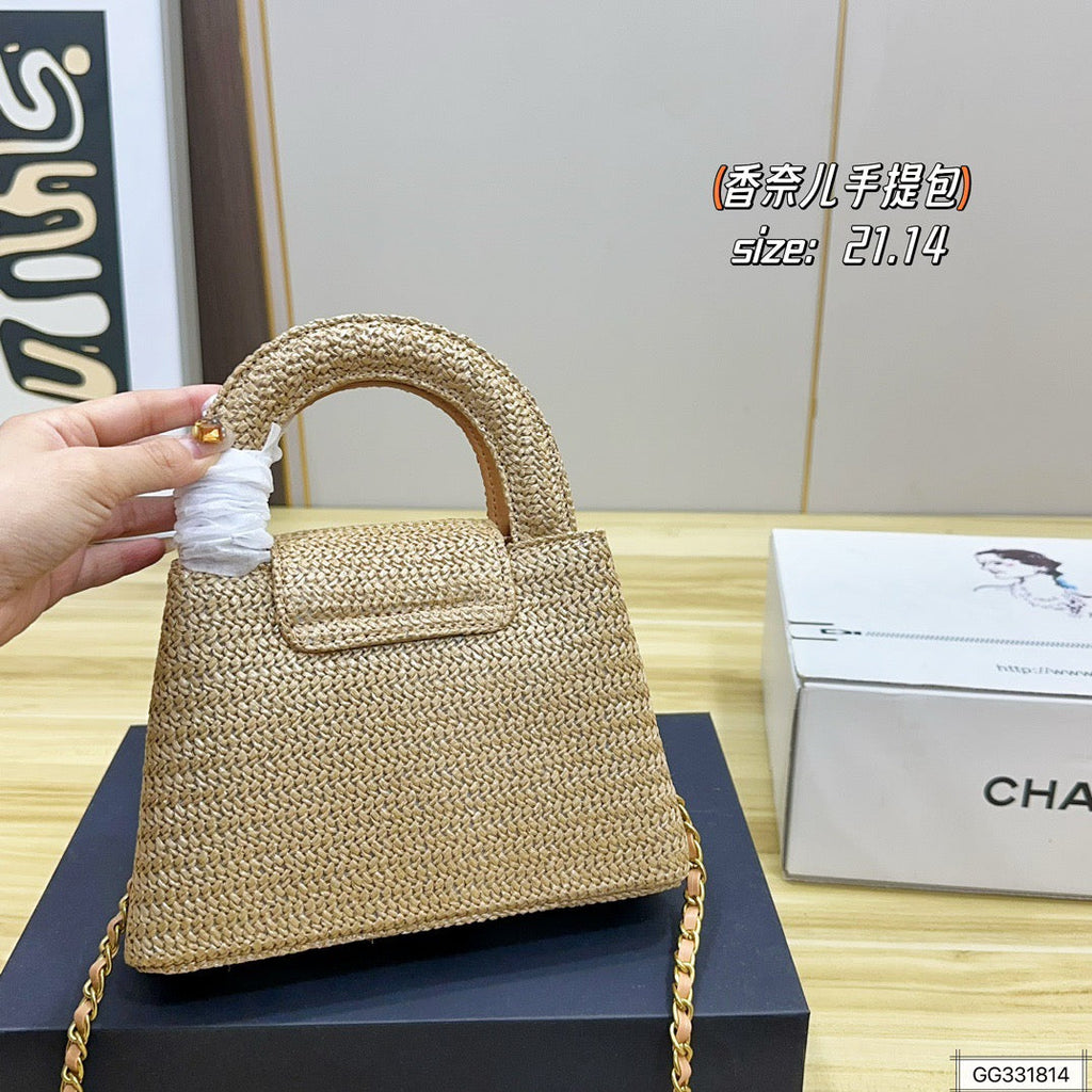 Serenityll 200108 Chanel Bag product image 4, provided for visual reference and product detail review