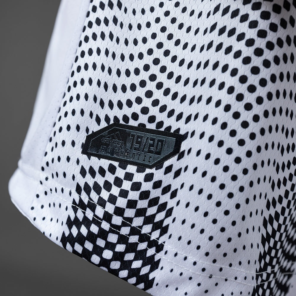Juventus Fourth Jersey 2019-2020 Retro Long Sleeves product image 4