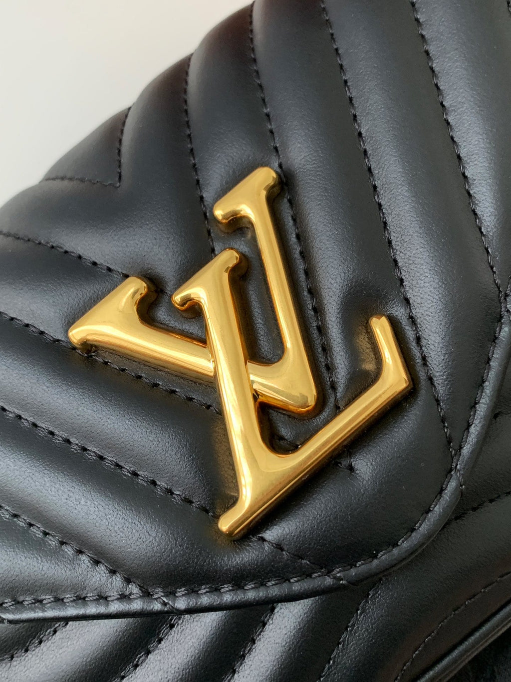 Louis Vuitton New Wave Multi-Pochette Handbag - Black product image 11, provided for visual reference and product detail