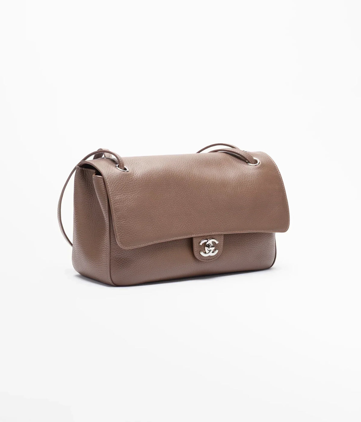 Chanel Maxi Flapbag product image 3, provided for visual reference and product detail review