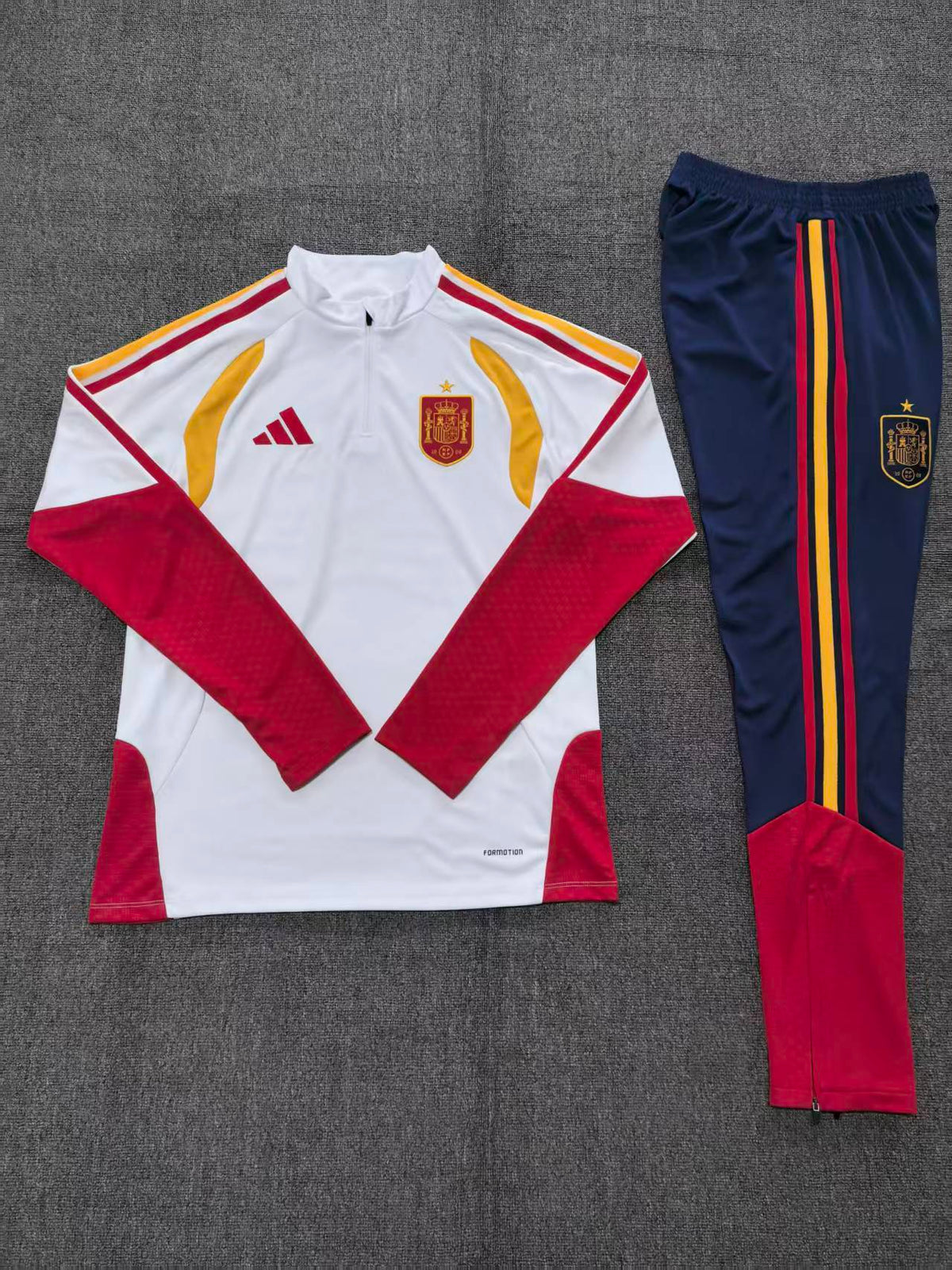 Kids Spain Training Tracksuits 2026 Football Kit Soccer product image 2