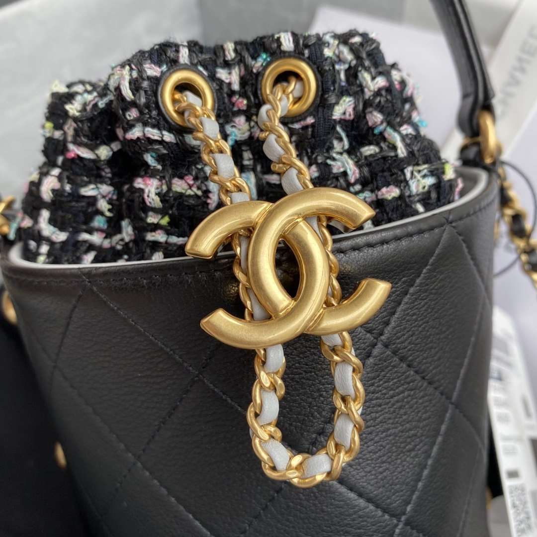 Chanel 2020 Tweed Soul Bucket Bag Black product image 6, provided for visual reference and product detail review