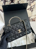 Serenityll 200104 Chanel Bag product image 1, provided for visual reference and product detail review