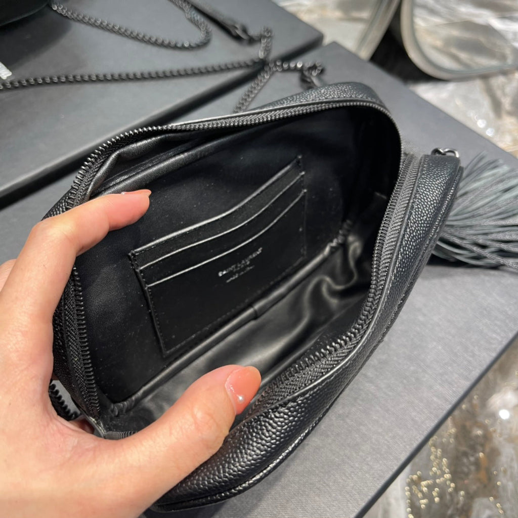 YSL Loulou Mini Camera Bag 18cm Black product image 4, provided for visual reference and product detail review