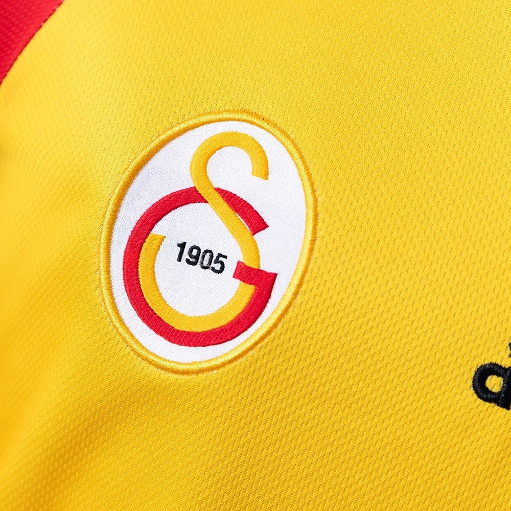 Galatasaray Jersey 1998-99 Home Retro Football Kit product image 4