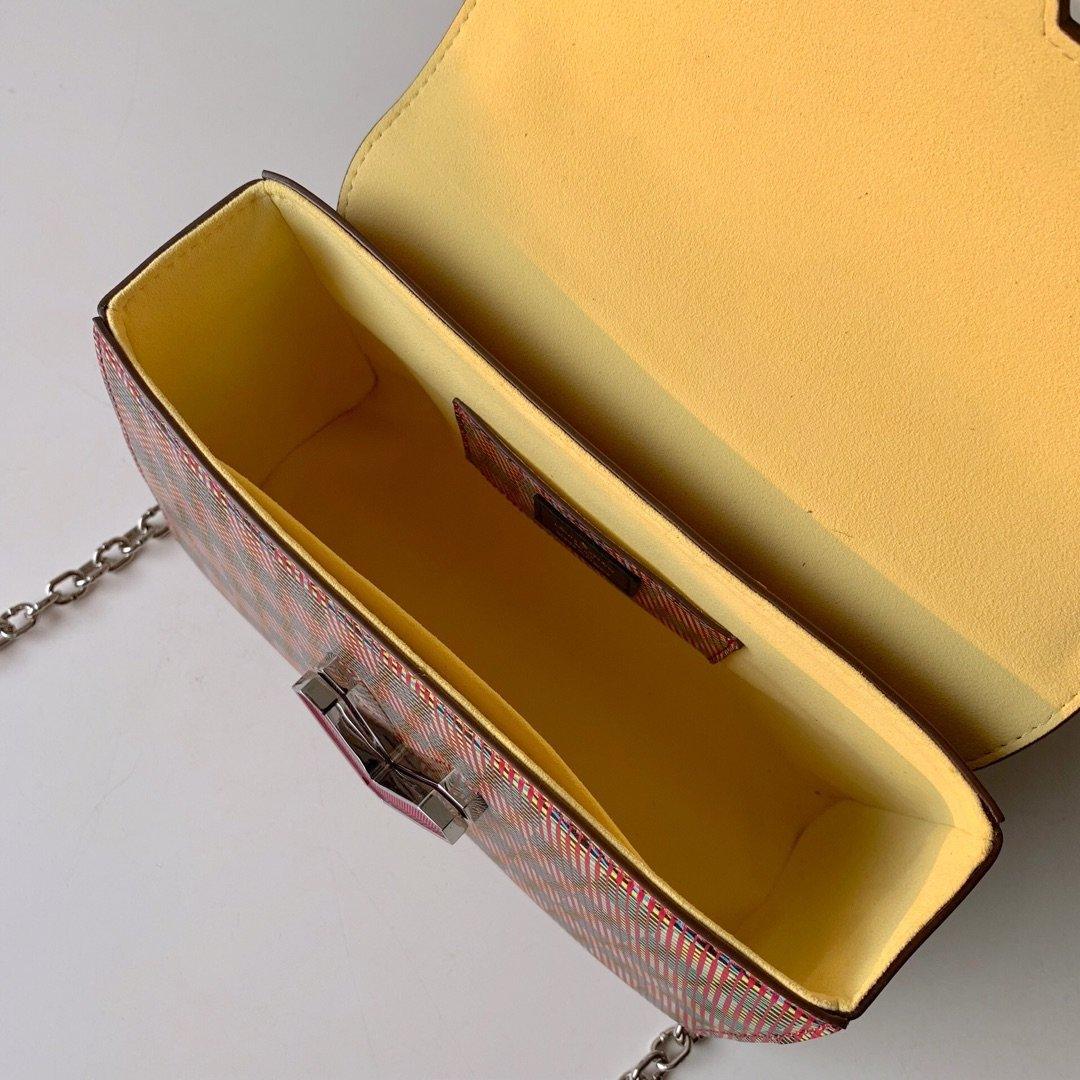 Louis Vuitton Twist MM Shoulder Bag product image 5, provided for visual reference and product detail review