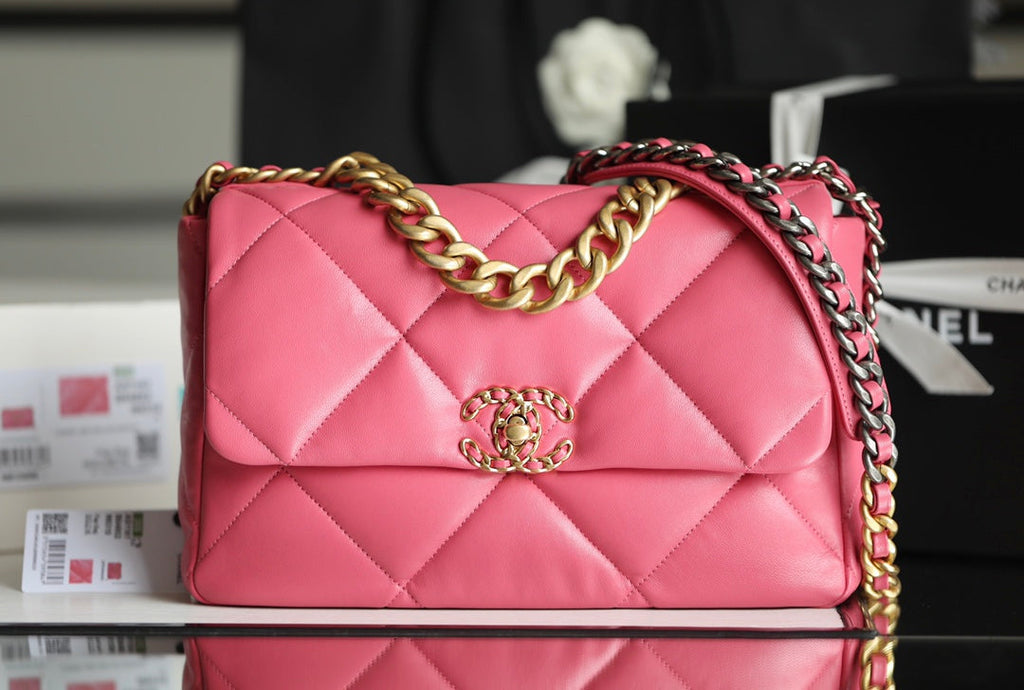 Chanel 19 Flap Bag Medium Pink - 30cm product image 6, provided for visual reference and product detail review