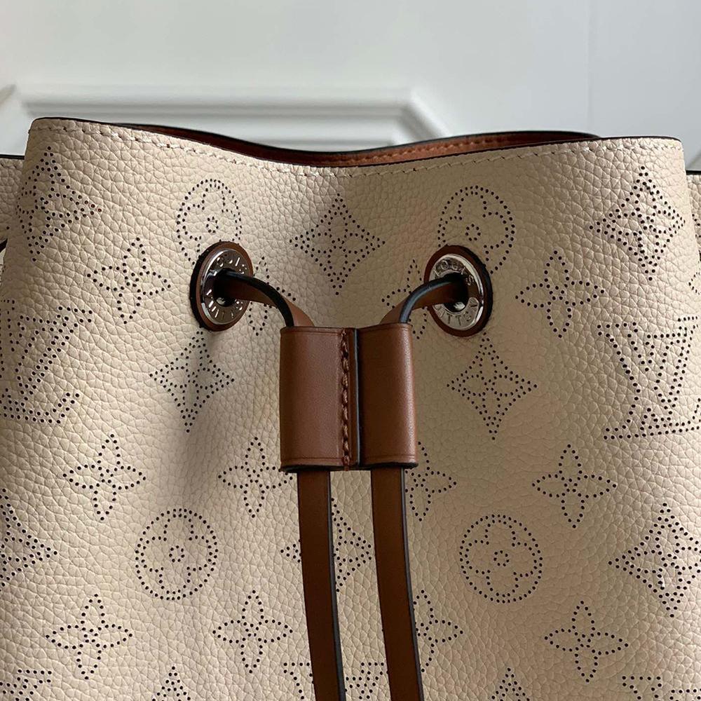 LV Muria Bucket Bag product image 4, provided for visual reference and product detail review