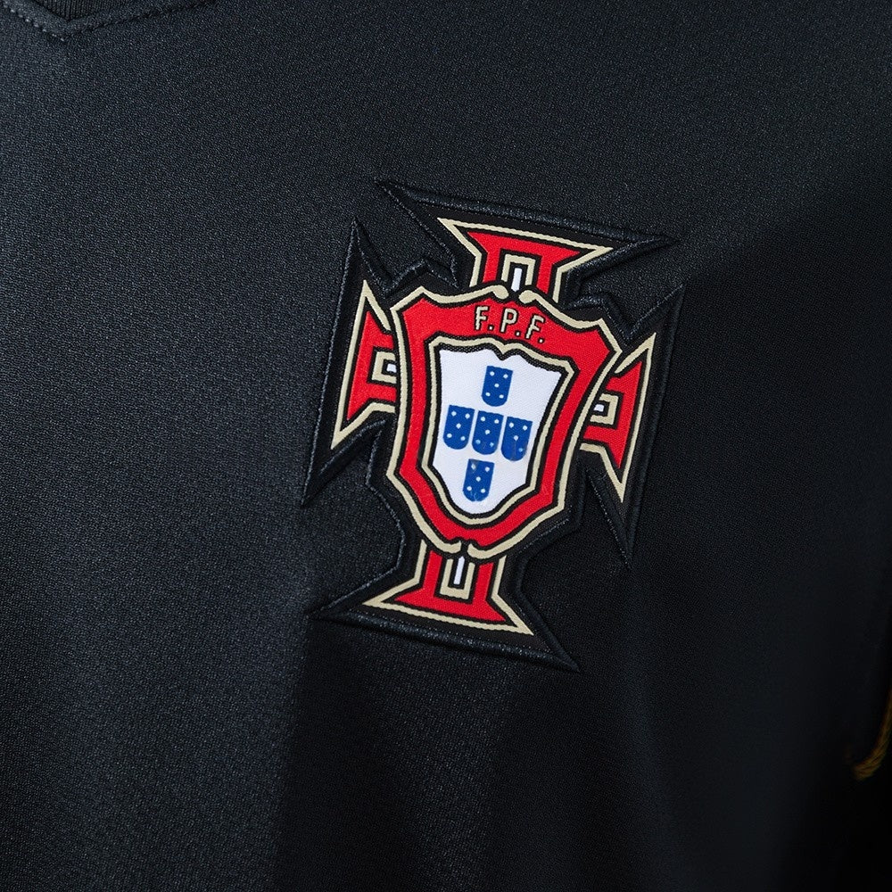 Portugal Jersey 2006 Away Retro Football Kit product image 4