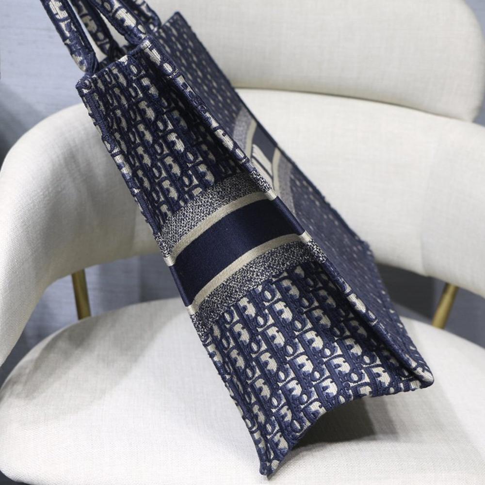 Dior Book Tote Blue product image 4, provided for visual reference and product detail review