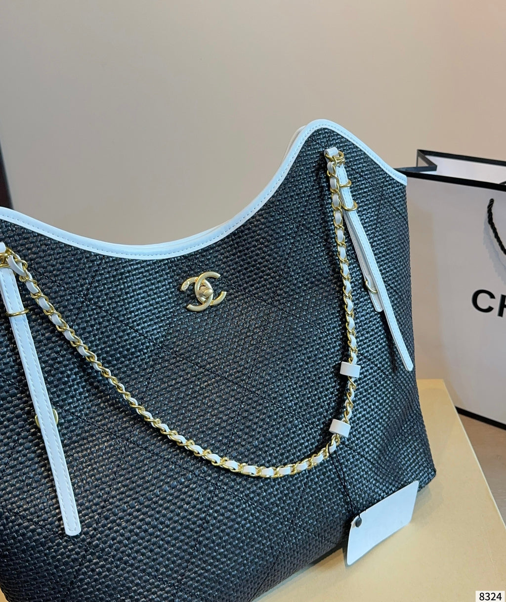 Serenityll 2001110 Chanel Bag product image 2, provided for visual reference and product detail review