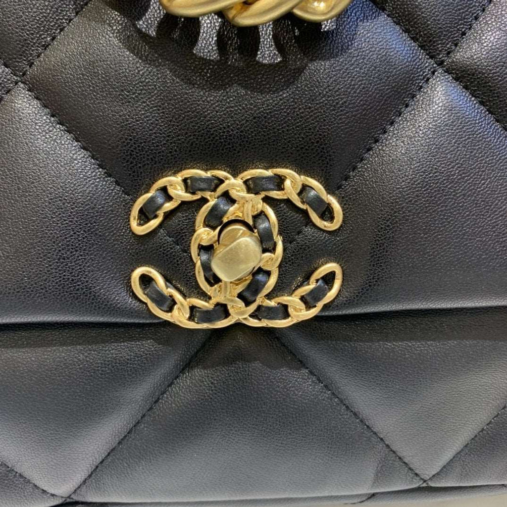 Chanel 19 Small Flap Bag Black product image 8, provided for visual reference and product detail review