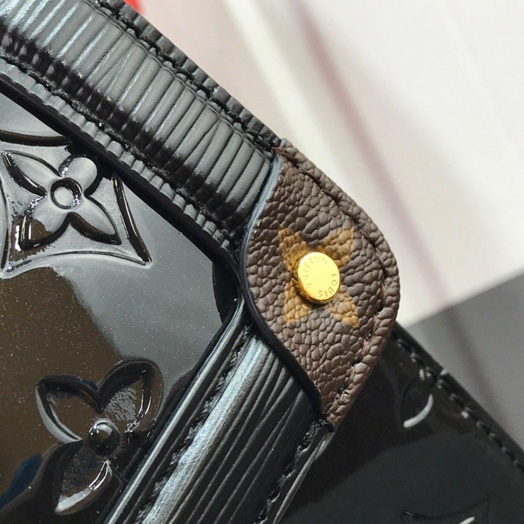 LV Wynwood Handbag product image 7, provided for visual reference and product detail review