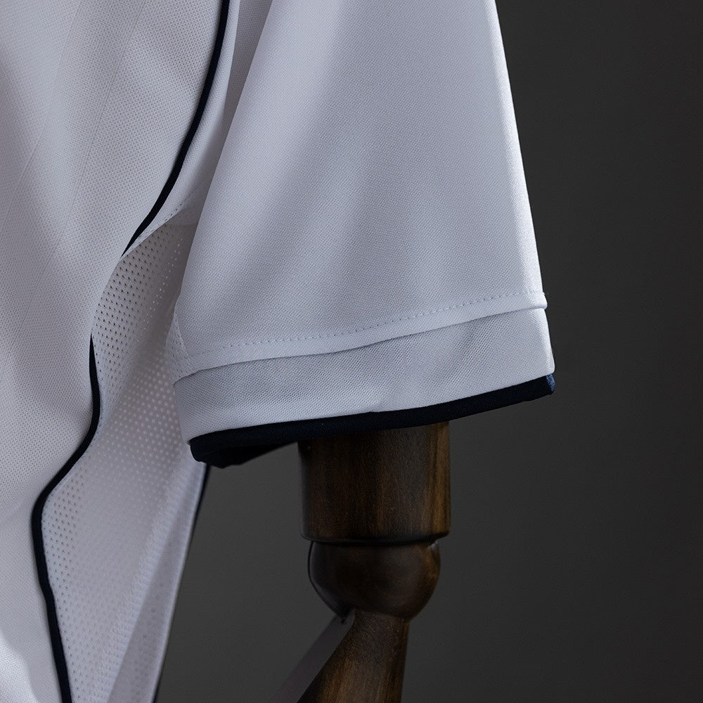 England Jersey 2002 Home Retro Football Kit product image 4