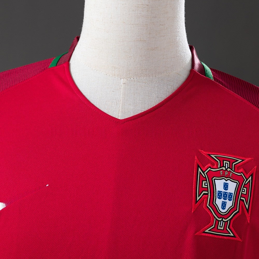 Portugal Jersey 2016 Home Retro Football Kit Long Sleeves product image 7