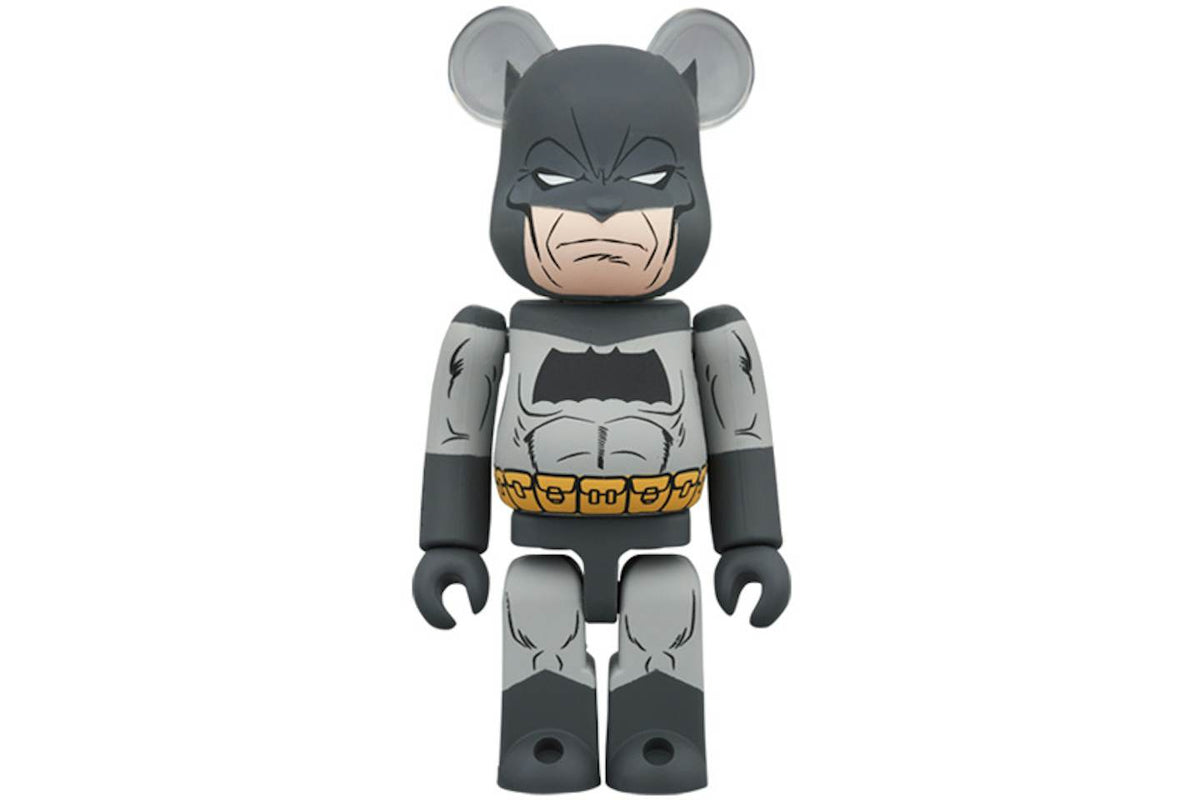 Bearbrick Batman The Dark Knight Returns 100% & 400% Set product image 2, provided for visual reference and product detail