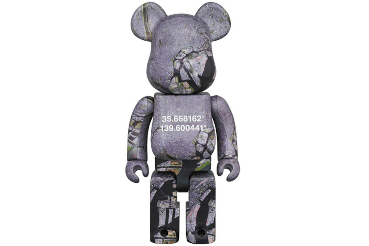 Bearbrick Benjamin Grant Overview Tokyo 100% & 400% Set product image 2, provided for visual reference and product detail