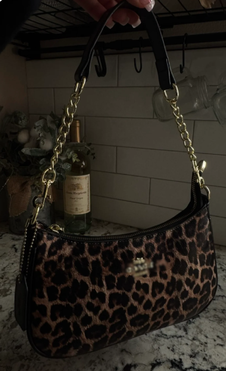 Cheetah Print Shoulder Bag product image 1, provided for visual reference and product detail review