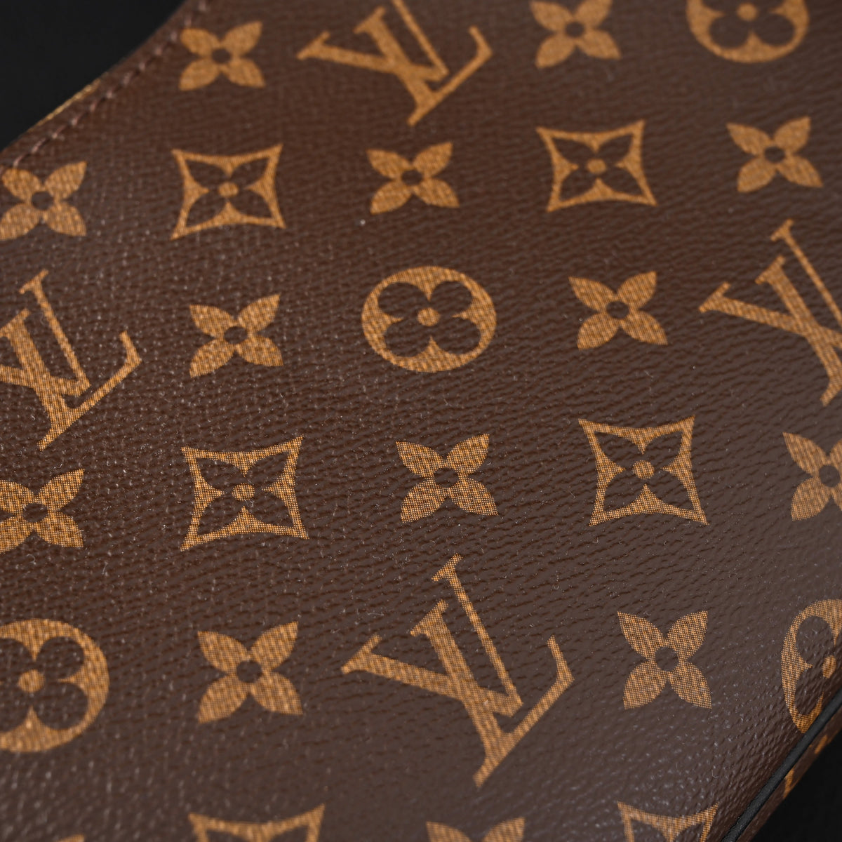 Louis Vuitton Monogram Canvas Pochette Shoulder Bag product image 7, provided for visual reference and product detail review