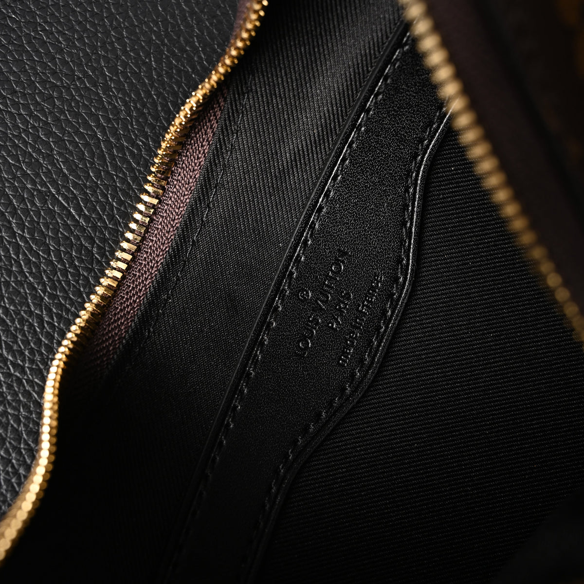 Louis Vuitton Monogram Canvas Pochette Shoulder Bag product image 10, provided for visual reference and product detail review