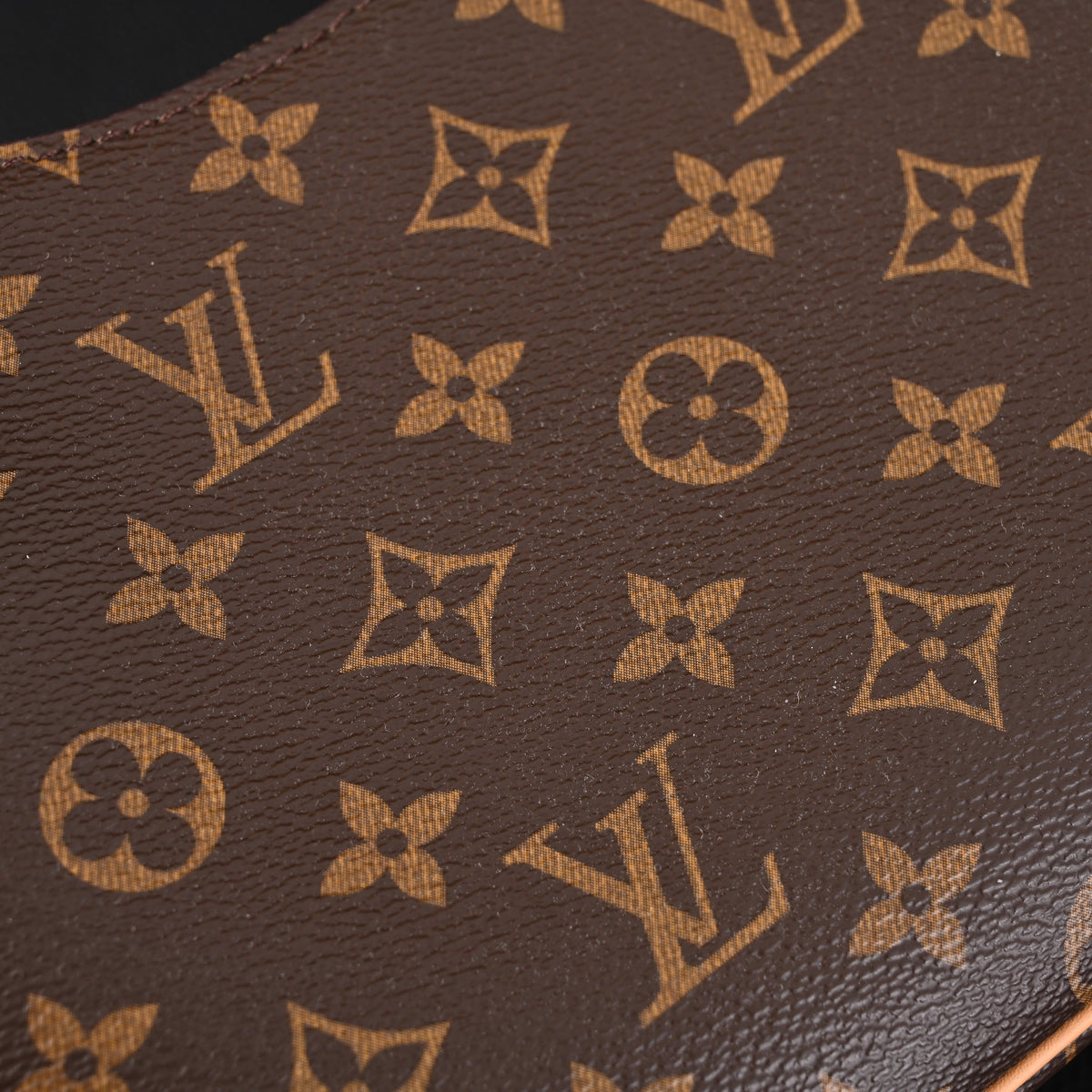 Louis Vuitton Monogram Canvas Shoulder Bag product image 11, provided for visual reference and product detail review