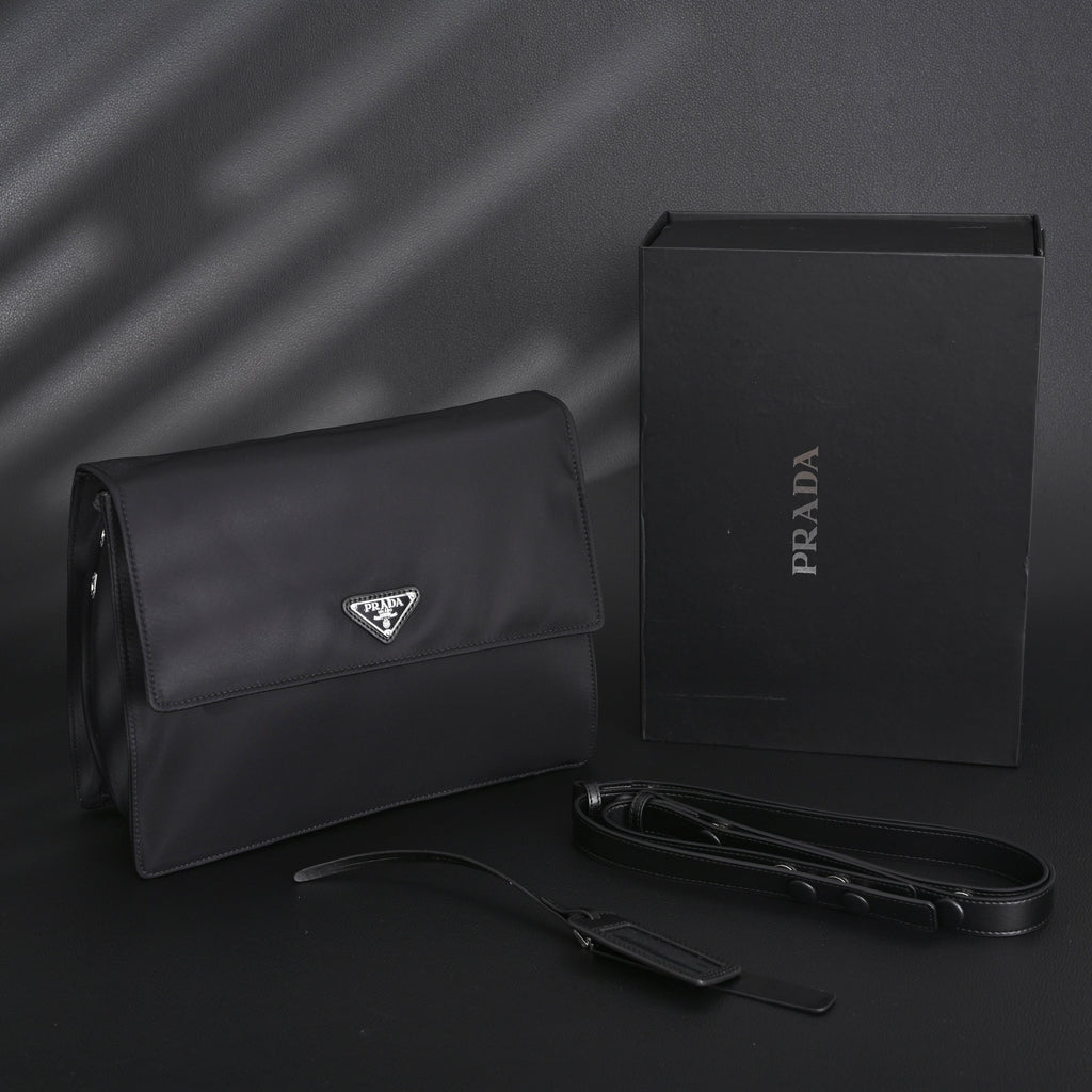 Prada Nylon Black Messenger Bag product image 1, provided for visual reference and product detail review