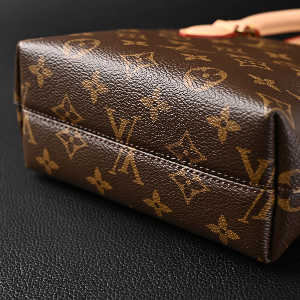 Louis Vuitton Speedy 30 Handbag – Monogram Canvas with Leather Trim product image 18, provided for visual reference and
