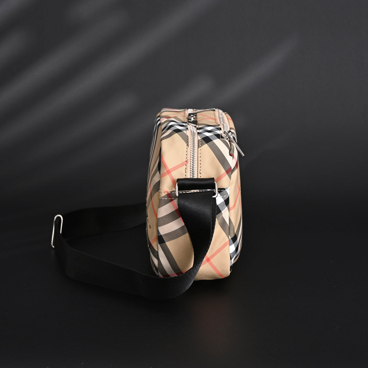 Burberry Vintage Check Canvas Crossbody Messenger Bag product image 2, provided for visual reference and product detail