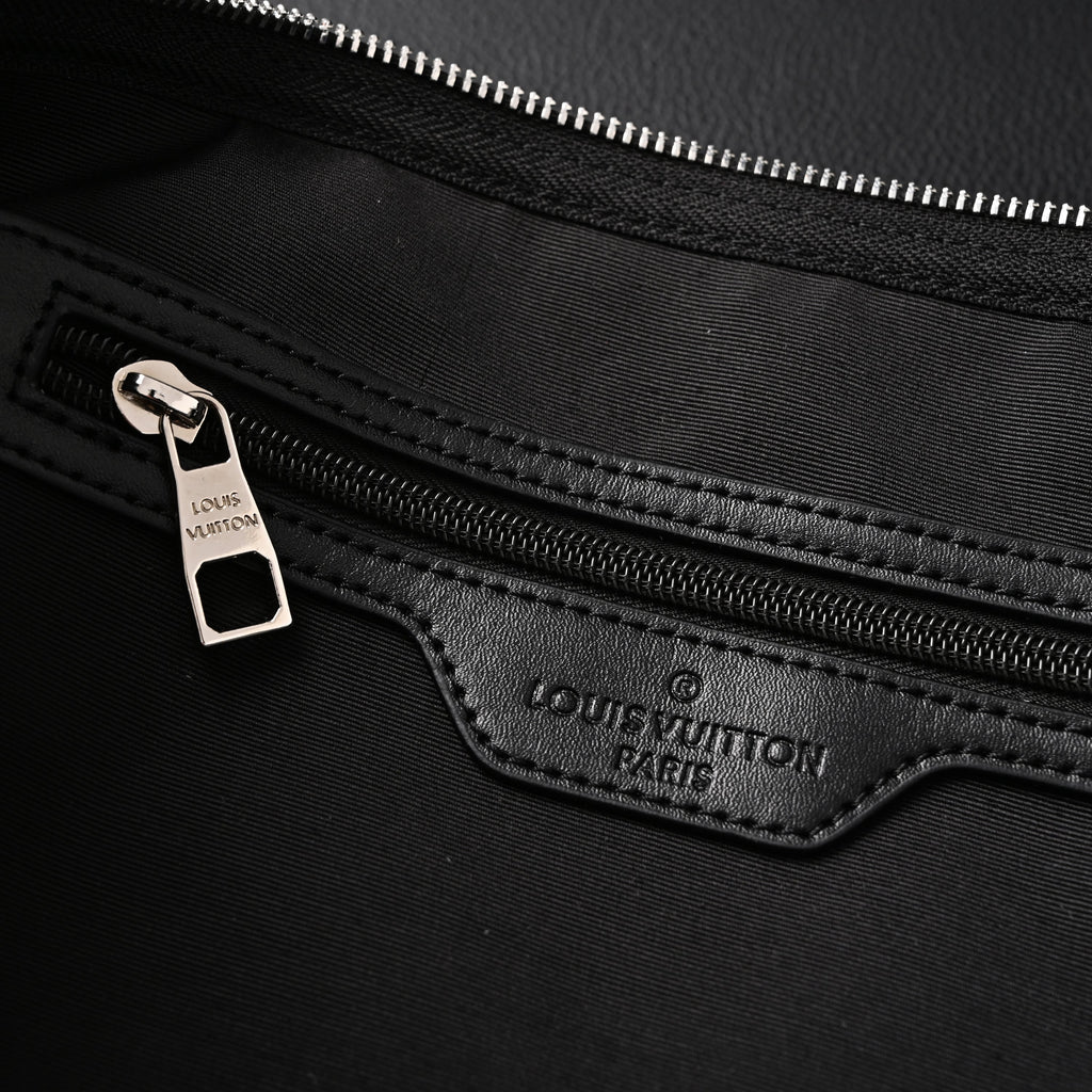 Louis Vuitton Keepall Bandoulière 45 Damier Graphite Canvas Travel Bag product image 19, provided for visual reference and