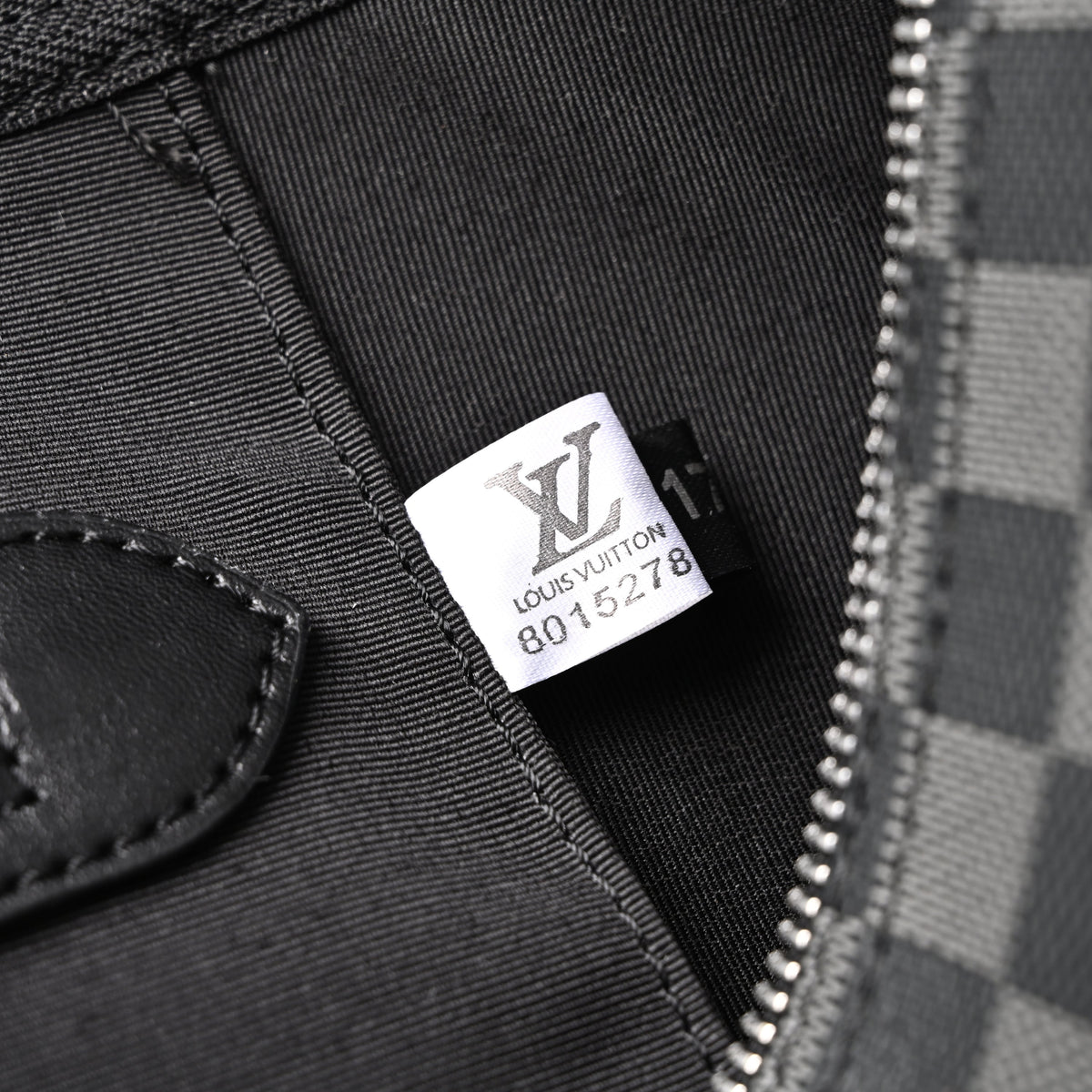 Louis Vuitton Keepall Bandoulière 45 Damier Graphite Canvas Travel Bag product image 5, provided for visual reference and