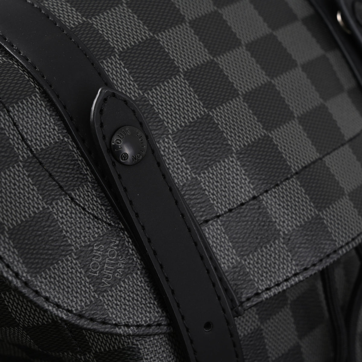 Louis Vuitton Michael Backpack in Damier Graphite Canvas product image 2, provided for visual reference and product detail