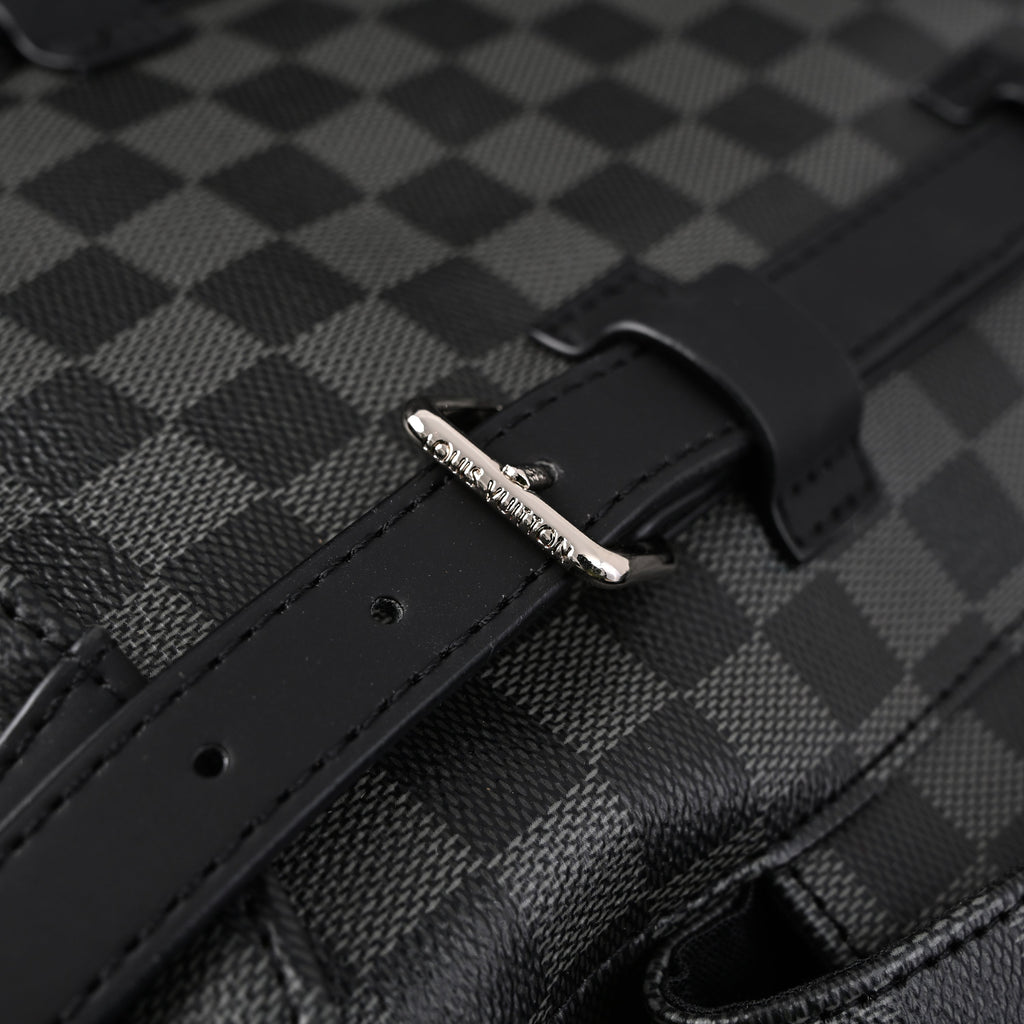 Louis Vuitton Michael Backpack in Damier Graphite Canvas product image 15, provided for visual reference and product detail