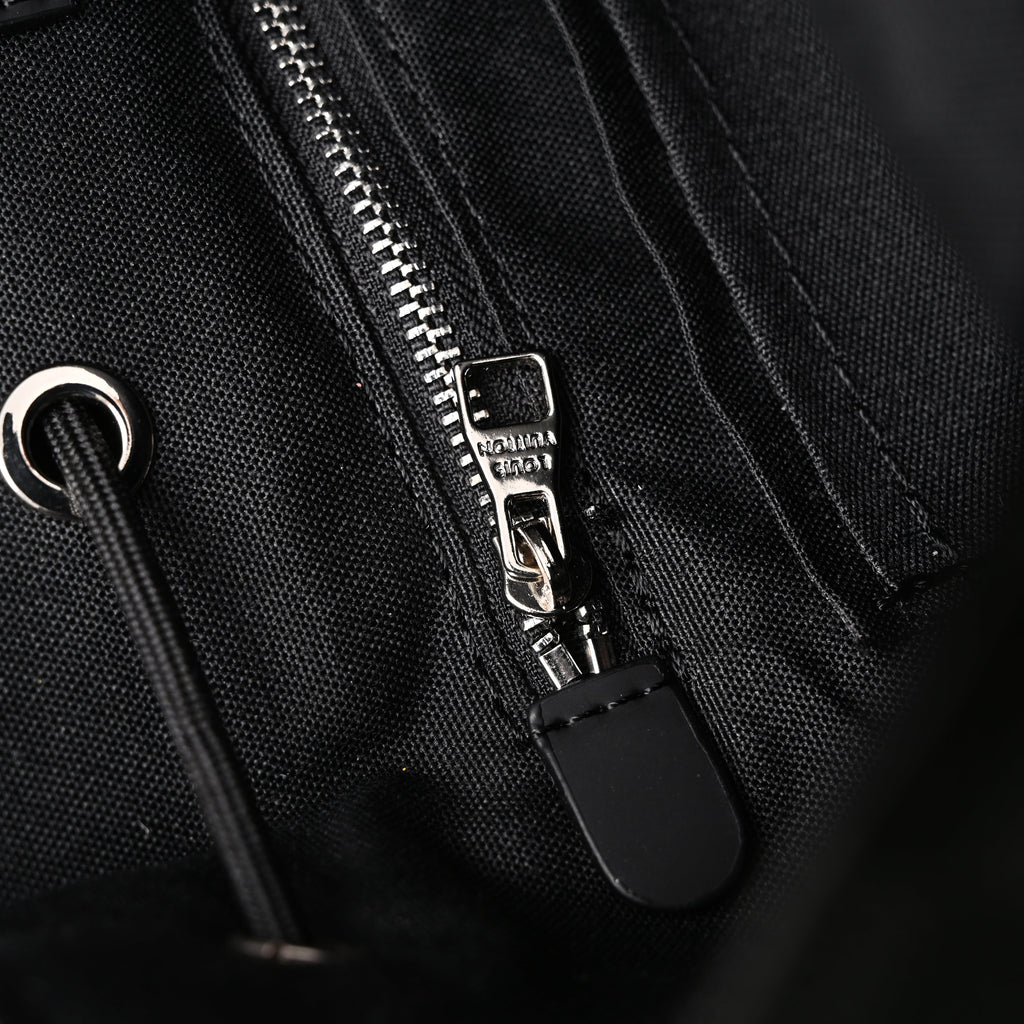 Louis Vuitton Michael Backpack in Damier Graphite Canvas product image 18, provided for visual reference and product detail